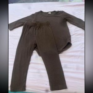 18-24 mos baby girl onesie & leggings set